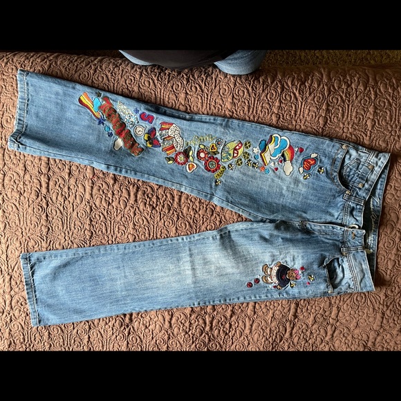 Jeans - Picture 1 of 5